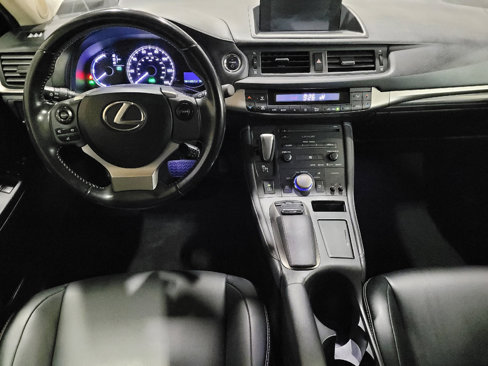 Used 2016 Lexus CT 200h image 22
