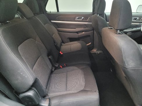 Used 2019 Ford Explorer XLT w/ Equipment Group 201A image 19