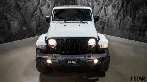 Used 2021 Jeep Gladiator Sport image 17
