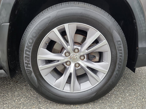 Used 2015 Toyota Highlander XLE image 9
