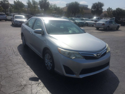 Used 2012 Toyota Camry LE image 5