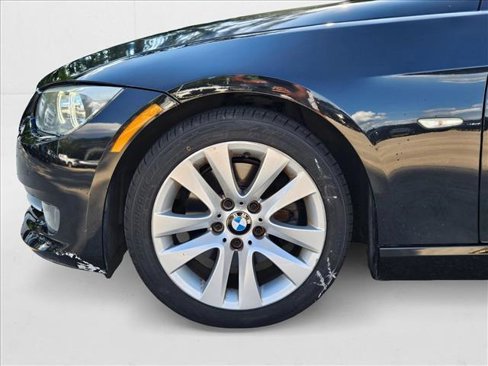 Used 2012 BMW 328i Convertible image 9