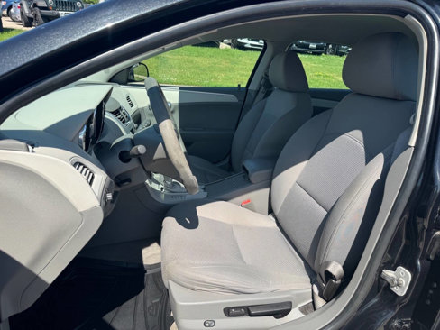 Used 2011 Chevrolet Malibu LT w/ Power Convenience Package image 12