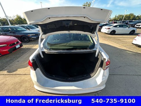 Used 2017 Ford Fusion SE image 16
