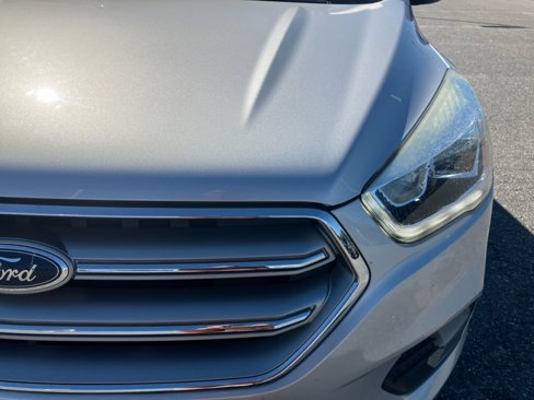 Used 2017 Ford Escape Titanium image 29