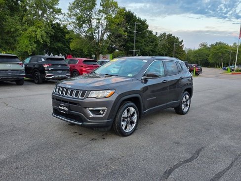 Used 2019 Jeep Compass Limited image 4