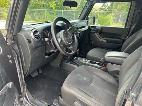 Used 2017 Jeep Wrangler Sport image 23
