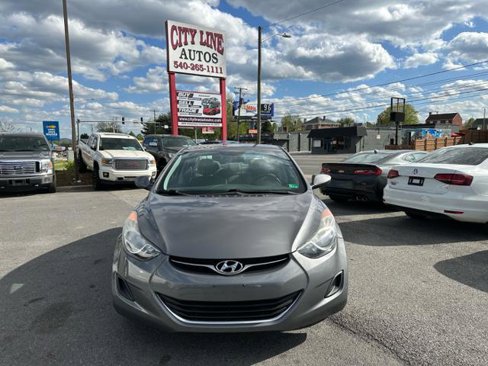 Used 2012 Hyundai Elantra GLS image 3
