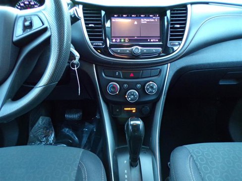Used 2020 Chevrolet Trax LS w/ Fleet Convenience Package image 30