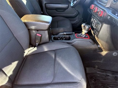 Used 2019 Jeep Wrangler Sport image 8