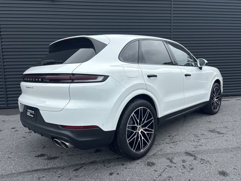 Certified 2024 Porsche Cayenne S image 5