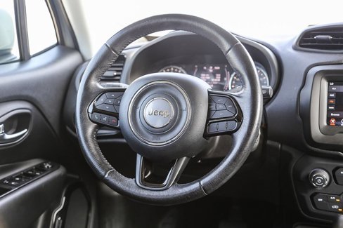 Certified 2020 Jeep Renegade Altitude image 16