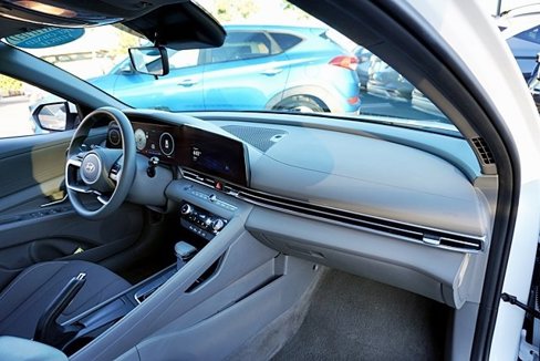 Certified 2024 Hyundai Elantra SEL image 10