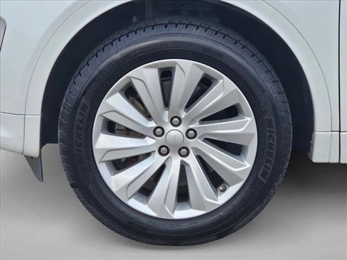 Used 2020 Land Rover Discovery Sport S R-Dynamic image 19