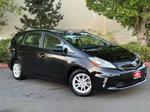 Used 2012 Toyota Prius V Two image 2