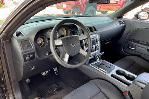 Used 2009 Dodge Challenger SE image 16
