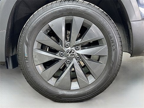 Used 2024 Volkswagen Taos S image 28