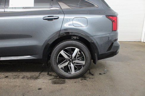 Used 2023 Kia Sorento EX w/ Panoramic Sunroof Package image 10