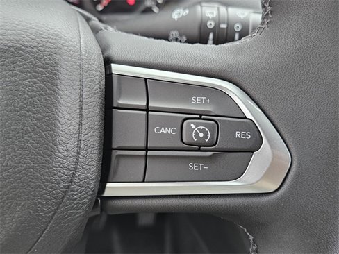 New 2026 Jeep Compass Latitude image 25