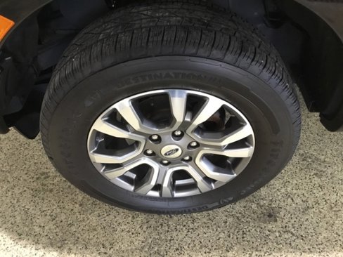 Used 2019 Ford Ranger Lariat w/ Equipment Group 501A Mid image 11