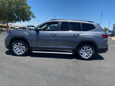 Certified 2022 Volkswagen Atlas SE image 4