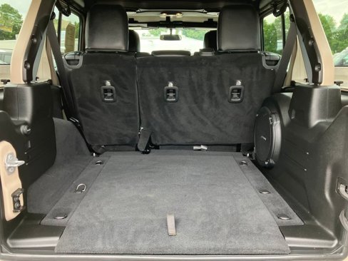 Used 2019 Jeep Wrangler Unlimited Sport S image 28