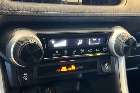 Certified 2025 Toyota RAV4 LE image 29