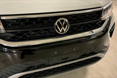 Used 2023 Volkswagen Taos SE image 30