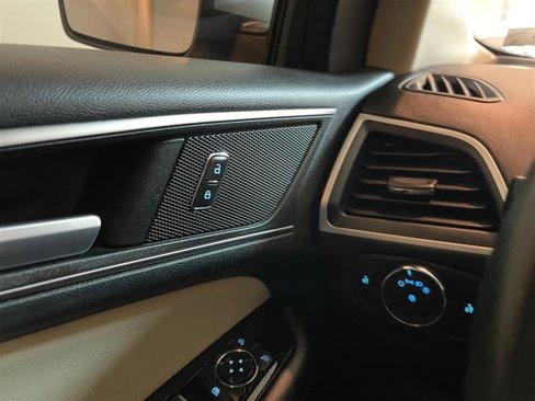 Used 2015 Ford Edge SEL w/ Equipment Group 201A image 29