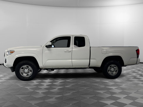 Used 2022 Toyota Tacoma SR image 5
