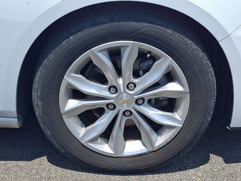 Used 2024 Chevrolet Malibu LT image 8