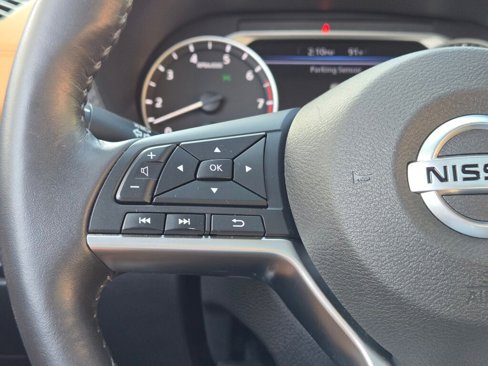 Used 2020 Nissan Sentra SV w/ SV Premium Package image 32
