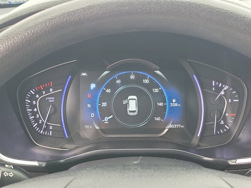 Used 2019 Hyundai Santa Fe SEL image 7