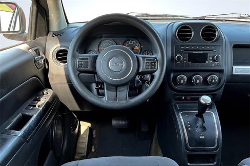 Used 2016 Jeep Compass Sport w/ Power Value Group image 5