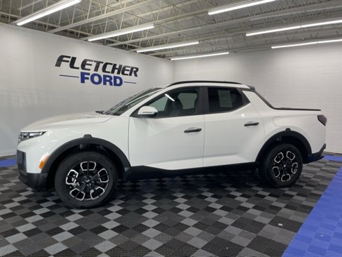 Used 2024 Hyundai Santa Cruz SEL w/ Activity Package image 3