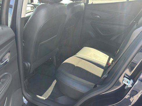 Used 2022 Buick Encore Preferred w/ Safety Package II image 17