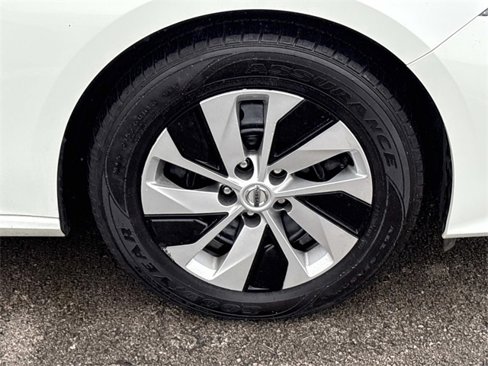 Used 2022 Nissan Altima 2.5 S image 9