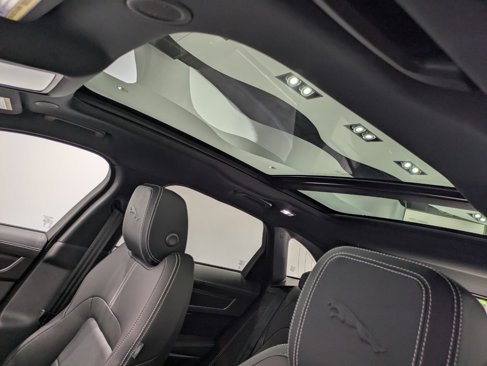 New 2026 Jaguar F-PACE R-Dynamic S image 9