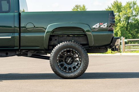 Used 2004 Chevrolet Silverado 2500 LT w/ Snow Plow Prep Package image 10