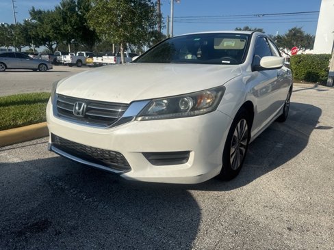 Used 2013 Honda Accord LX image 2