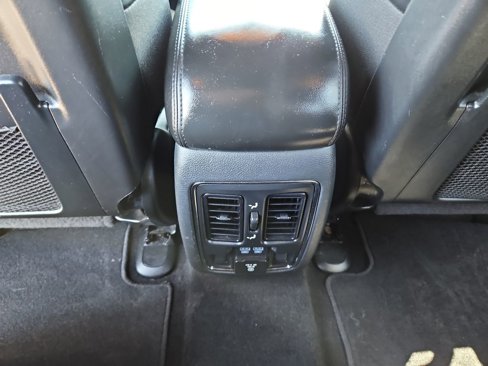 Used 2020 Jeep Grand Cherokee Limited image 12