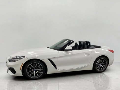 Certified 2022 BMW Z4 sDrive30i w/ Convenience Package image 8