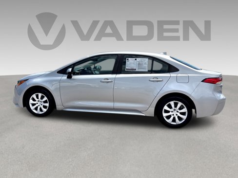 Used 2022 Toyota Corolla LE image 24