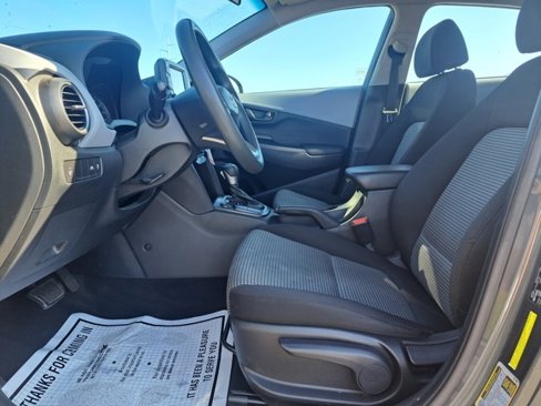 Used 2021 Hyundai Kona SE image 11