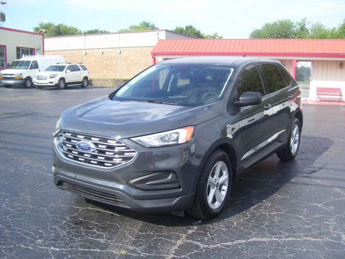 Used 2021 Ford Edge SE image 5