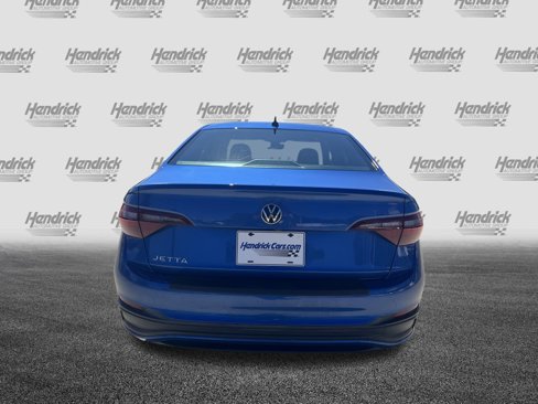 Used 2022 Volkswagen Jetta Sport image 9