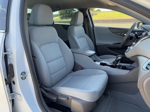 Used 2022 Chevrolet Malibu LS w/ Driver Confidence Package II image 29