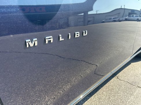 Used 2016 Chevrolet Malibu LT image 16
