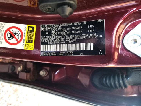 Used 2015 Toyota Highlander LE image 26