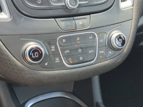 Used 2023 Chevrolet Malibu LT image 27